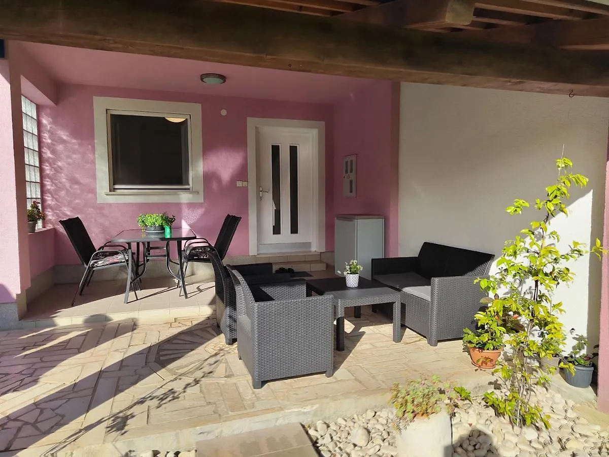 D&N Apartment Fazana 0*,  Croatia
