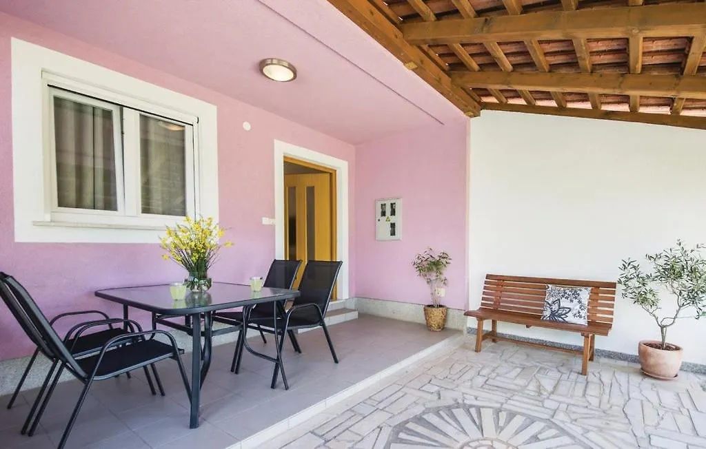 D&N Apartment Fazana Croatia